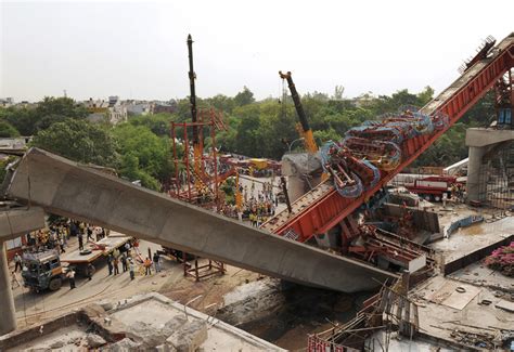 bridge collapse in delhi